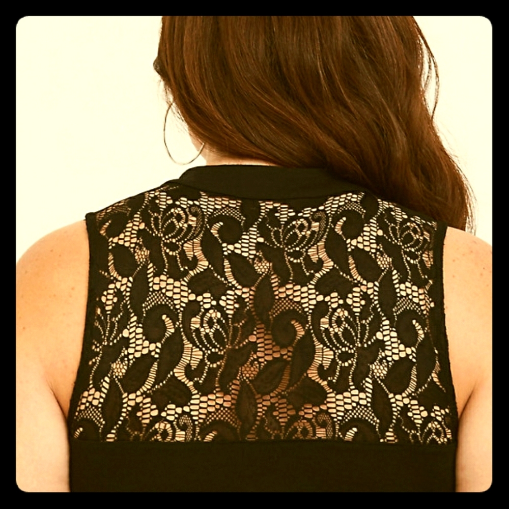 Torrid foxy lace illusion tank